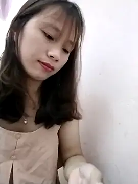Snapshot of -Natina- chatting on May 3, 2026, 2:01 pm -Natina- online show from May 3, 2026, 2:01 pm