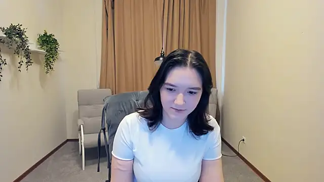 Snapshot of MaudGammel chatting on April 30, 2026, 11:05 am MaudGammel online show from April 30, 2026, 11:05 am