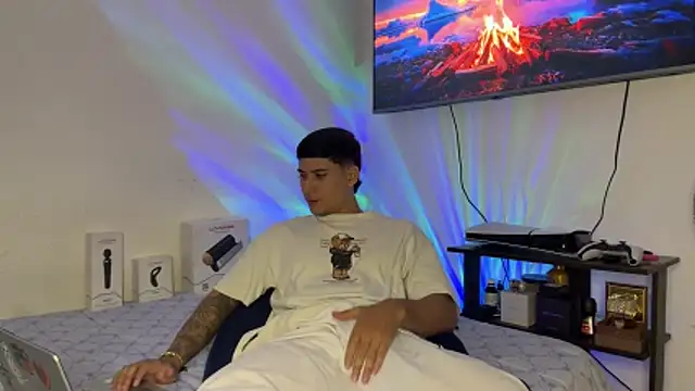Snapshot of SexxxySquirterStev777 chatting on May 2, 2026, 5:01 am SexxxySquirterStev777 online show from May 2, 2026, 5:01 am