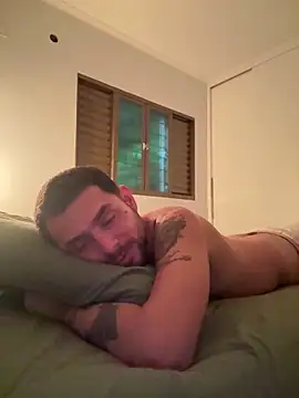 Snapshot of vitor_souz chatting on April 29, 2026, 3:32 am vitor souz online show from April 29, 2026, 3:32 am
