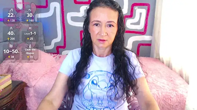 aura latinax online show from April 29, 2026, 12:31 pm