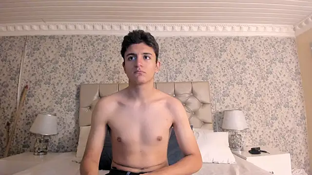 JacksonDunss online show from May 14, 2026, 3:46 am