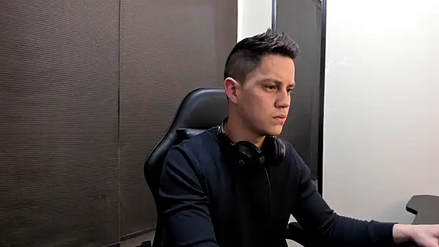 KendricTorres online show from July 11, 2026, 11:24 am