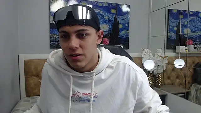 Snapshot of Ethanx18_ chatting on May 13, 2026, 4:21 am Ethanx18 online show from May 13, 2026, 4:21 am