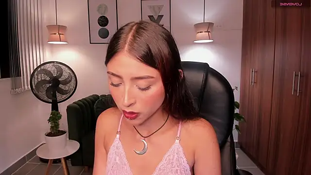 Snapshot of Nikky_sweett_ chatting on May 28, 2026, 5:49 am Nikky sweett online show from May 28, 2026, 5:49 am