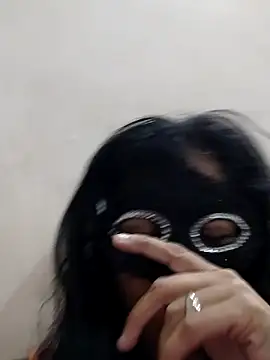 Snapshot of MissMarathi chatting on May 27, 2026, 4:26 pm MissMarathi online show from May 27, 2026, 4:26 pm