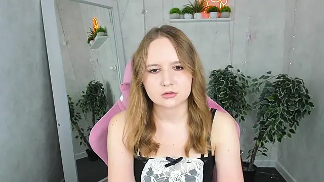 Emmaa Kimm online show from July 19, 2026, 12:58 am