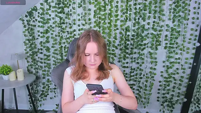 Emmaa Kimm online show from July 20, 2026, 12:58 am
