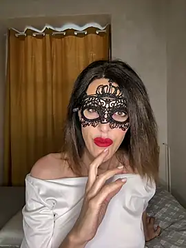EliseAfterDark online show from July 18, 2026, 10:52 am