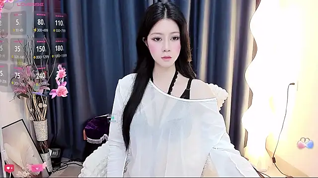 Sylvia002 online show from July 17, 2026, 1:40 pm