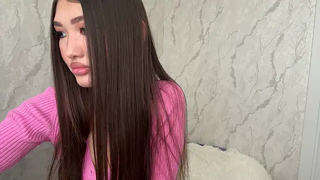 Violet Mur online show from May 4, 2026, 6:09 am
