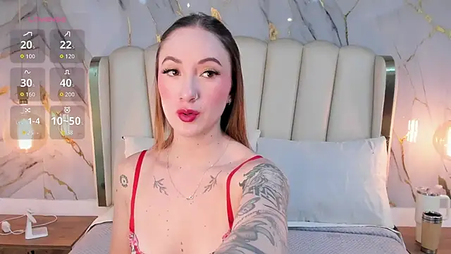 Snapshot of Hannah_Lane chatting on June 12, 2026, 12:04 pm Hannah Lane online show from June 12, 2026, 12:04 pm