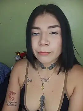 PequenaNena online show from May 22, 2026, 7:19 pm