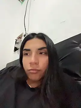 Snapshot of InesD_Arcy chatting on May 26, 2026, 10:50 pm InesD Arcy online show from May 26, 2026, 10:50 pm