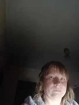 MikkiLove777 online show from May 17, 2026, 9:22 pm