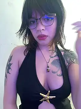 BabySixxxx online show from June 8, 2026, 4:40 pm