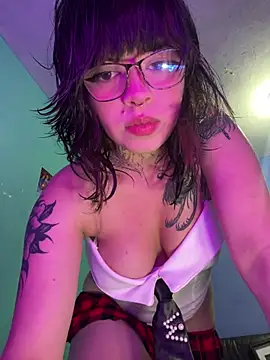 BabySixxxx online show from July 10, 2026, 5:26 pm