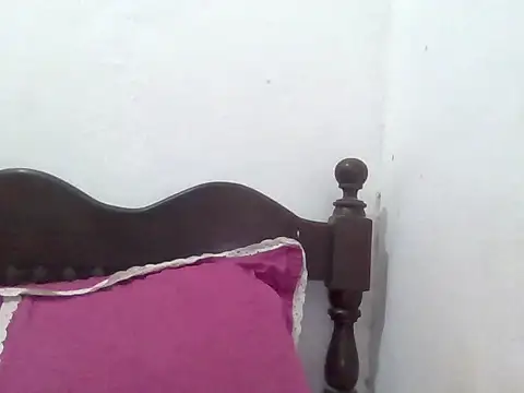 Snapshot of Xoeni chatting on May 15, 2026, 11:45 pm Xoeni online show from May 15, 2026, 11:45 pm