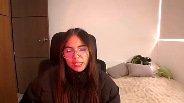 abbyyandmaxx online show from July 22, 2026, 2:53 pm