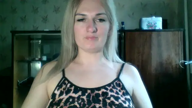 Snapshot of MartaHaze chatting on May 11, 2026, 9:59 am MartaHaze online show from May 11, 2026, 9:59 am