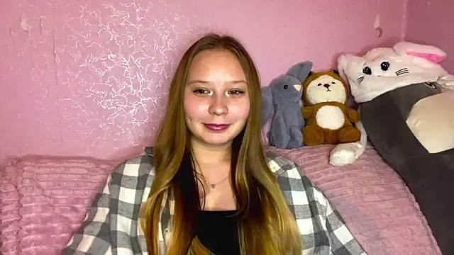 MertieVandusen online show from May 4, 2026, 2:46 pm