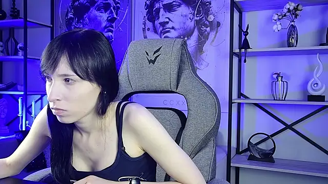 SeraphineSparda online show from July 28, 2026, 12:48 pm