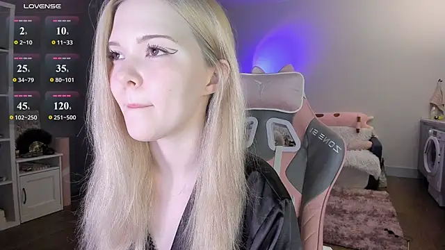 Snapshot of fairy_cassie chatting on May 8, 2026, 10:37 pm fairy cassie online show from May 8, 2026, 10:37 pm