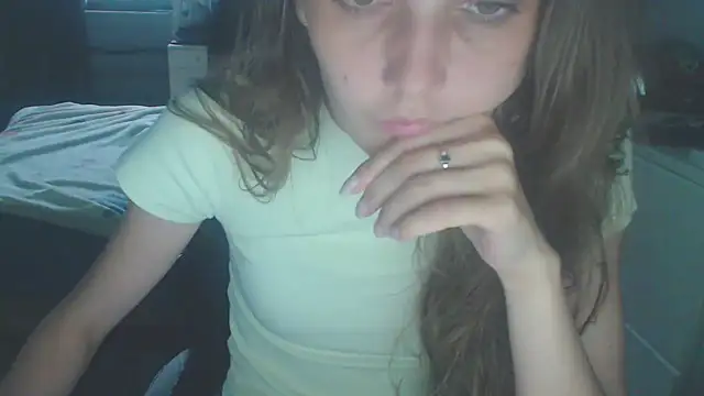 Snapshot of juili_juili chatting on June 1, 2026, 4:20 pm juili juili online show from June 1, 2026, 4:20 pm