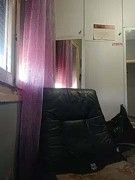 Snapshot of LittleMairy chatting on July 31, 2026, 10:25 am LittleMairy online show from July 31, 2026, 10:25 am