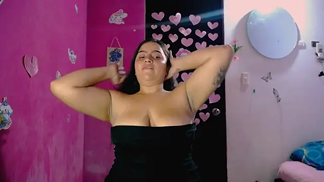 Kiara tits online show from June 1, 2026, 11:28 pm