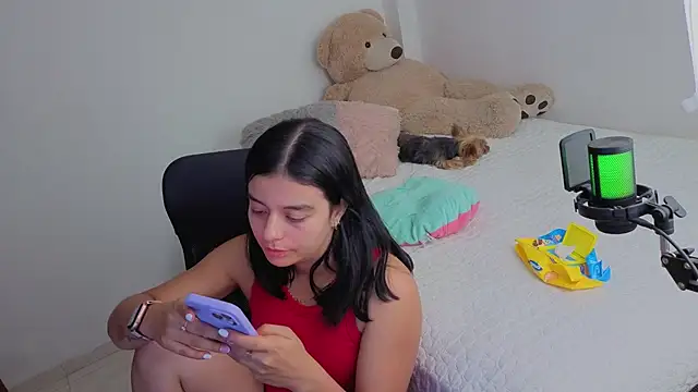 Snapshot of valerihouse_ chatting on July 17, 2026, 2:29 am valerihouse online show from July 17, 2026, 2:29 am