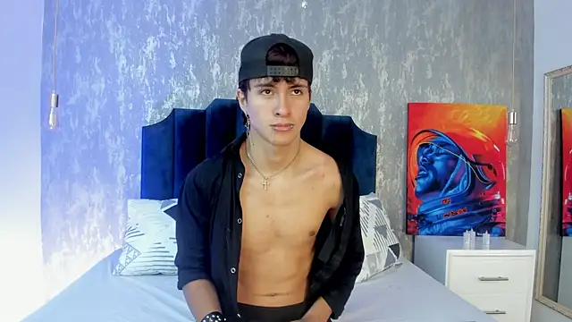 Snapshot of Liam_Grayson_ chatting on May 19, 2026, 12:22 pm Liam Grayson online show from May 19, 2026, 12:22 pm