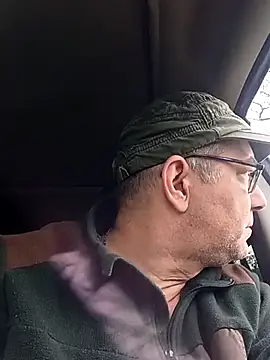 Soloyan online show from March 19, 2025, 2:24 pm