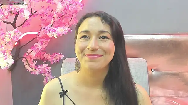 Elizabeth bennett online show from July 14, 2026, 2:05 am
