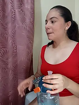 Snapshot of Manu_miiller chatting on May 8, 2026, 10:26 pm Manu miiller online show from May 8, 2026, 10:26 pm