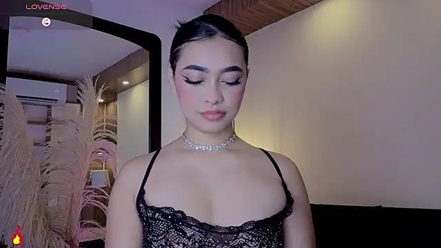 Snapshot of Chloe_monroee chatting on July 1, 2026, 3:19 am Chloe monroee online show from July 1, 2026, 3:19 am