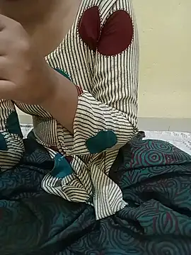 Snapshot of Seema_yadav01 chatting on May 27, 2026, 5:26 am Seema yadav01 online show from May 27, 2026, 5:26 am