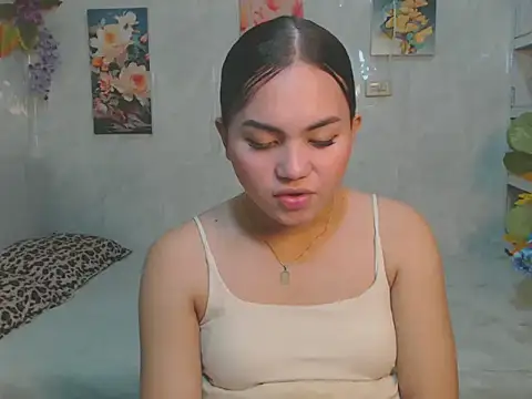 Snapshot of ur_asiankat chatting on May 15, 2026, 4:52 am ur asiankat online show from May 15, 2026, 4:52 am