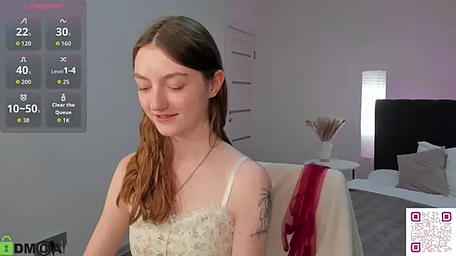 Valenora1 online show from May 19, 2026, 11:16 am
