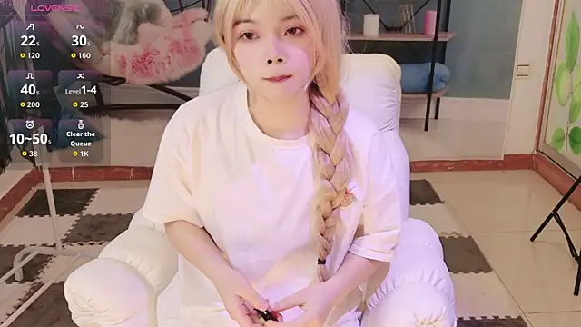 xinxin888666 online show from May 6, 2026, 1:16 pm