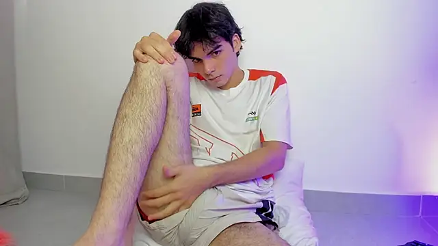 VelvetEsteven online show from May 3, 2026, 2:23 pm