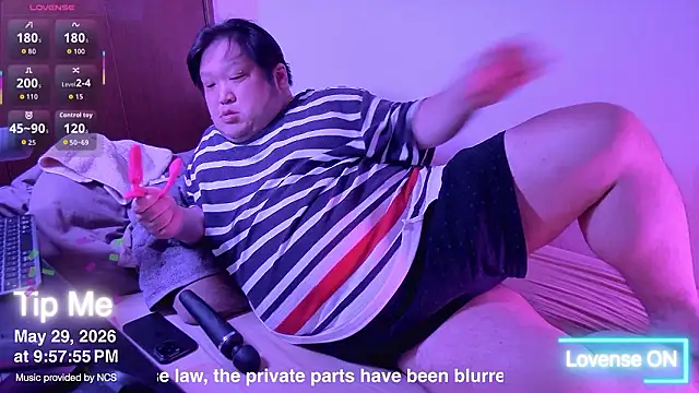 Snapshot of ChubbyBEAR039 chatting on May 29, 2026, 12:58 pm ChubbyBEAR039 online show from May 29, 2026, 12:58 pm