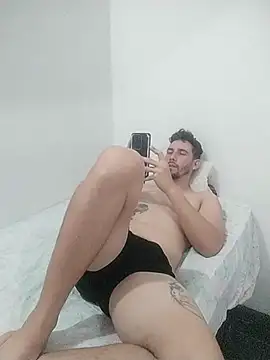 Snapshot of Leandro_flores92 chatting on August 1, 2026, 3:00 pm Leandro flores92 online show from August 1, 2026, 3:00 pm