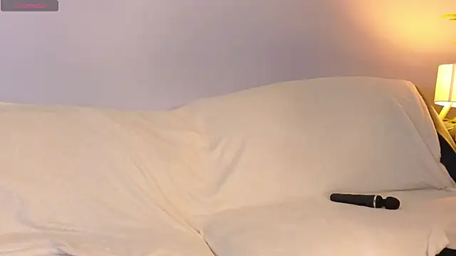 Snapshot of Rose_verby chatting on June 21, 2026, 4:04 am Rose verby online show from June 21, 2026, 4:04 am