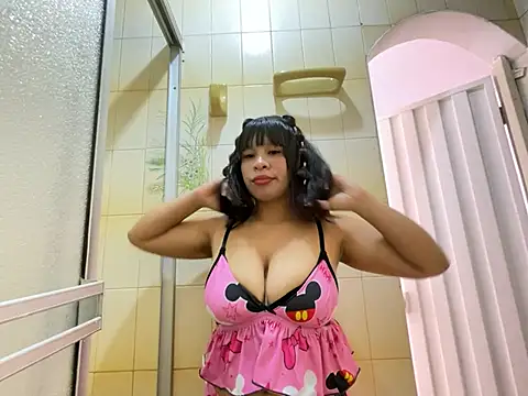 luna silk  online show from May 23, 2026, 6:56 pm