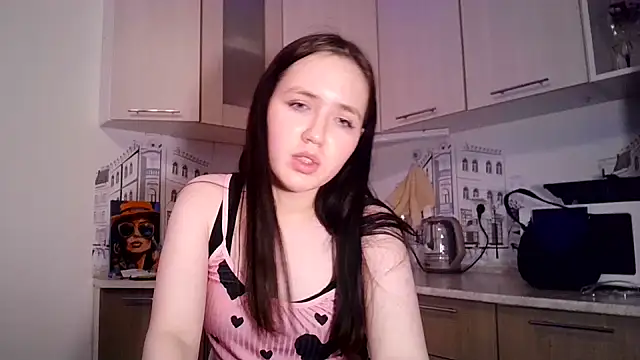 LannieCam online show from May 15, 2026, 2:24 pm