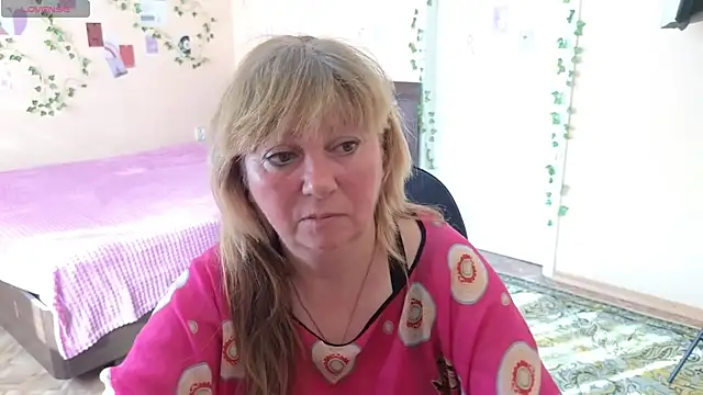 Melania Cook online show from May 20, 2026, 4:29 am