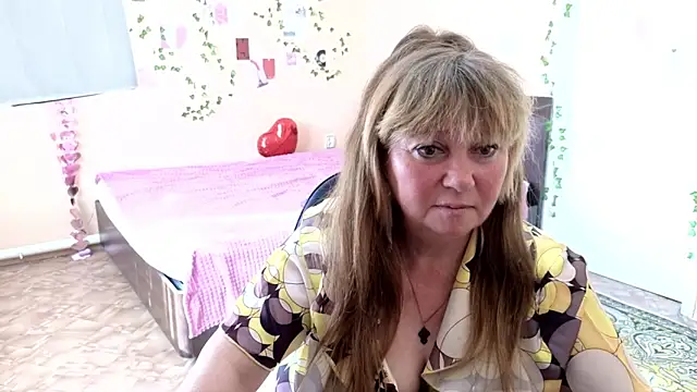 Melania Cook online show from May 24, 2026, 4:50 am