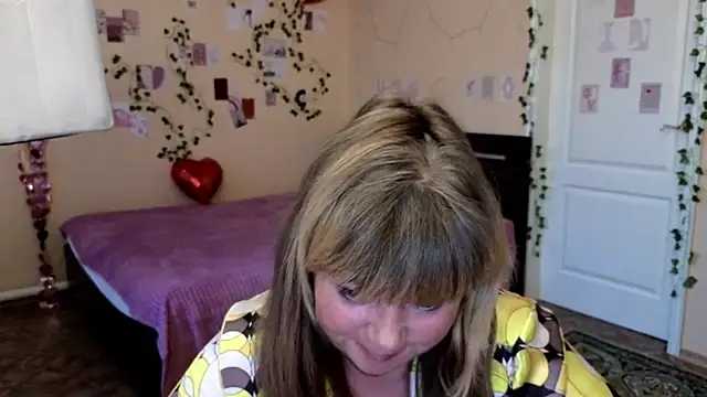 Melania Cook online show from May 24, 2026, 4:56 pm