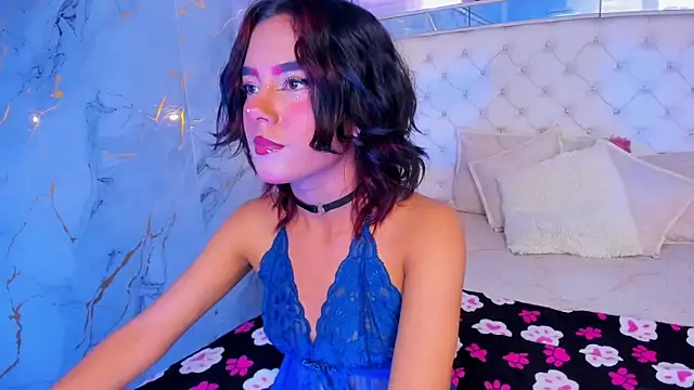 Snapshot of Skyler-rouse chatting on June 1, 2026, 8:10 pm Skyler-rouse online show from June 1, 2026, 8:10 pm